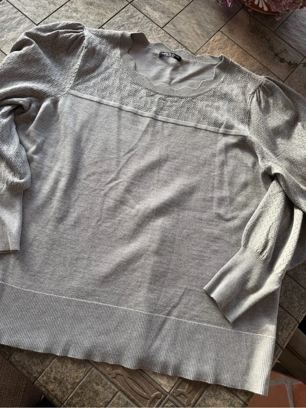 Cable & Gauge Light Gray Puff-Sleeve Long Sleeve Top - Picture 2 of 8
